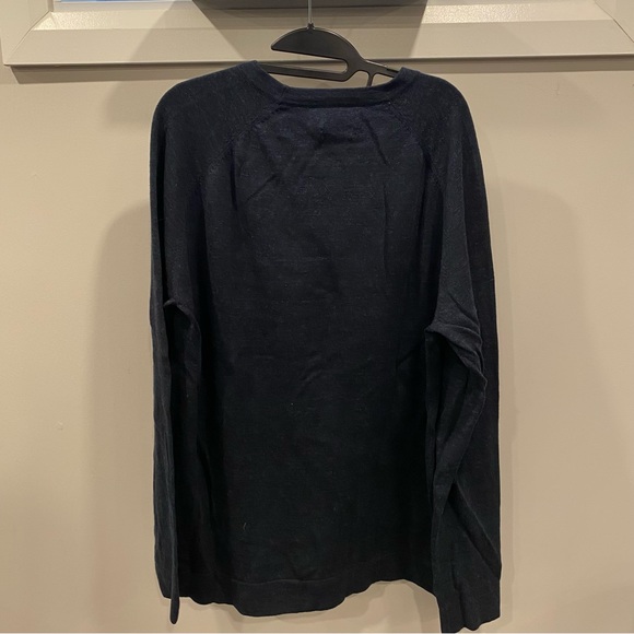 Simons Crewneck - Picture 2 of 3